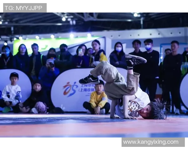 热议街舞：上海街舞队如何通过耐力训练实现突破与创新